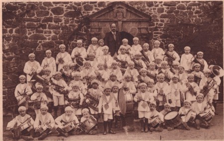 Fanfare 60 Exécutants de 5 à 12 ans 